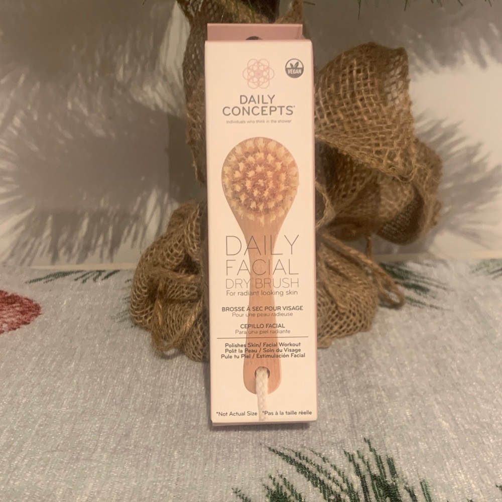 Daily Facial Dry Brush - Cream